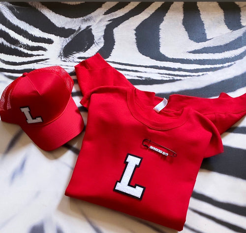 Vintage Cropped x Dragged Cold Shoulder + Vintage Initial Hat